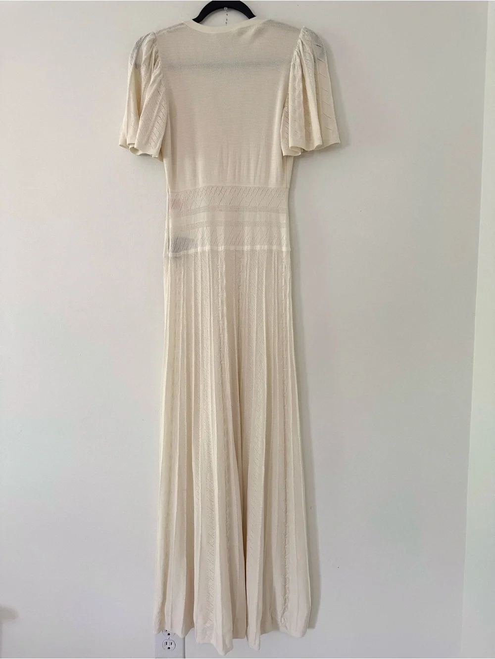 ba&sh AVIVA romantic feminine minimalist Knit maxi dress V-Neck ecru - Picture 7 of 7